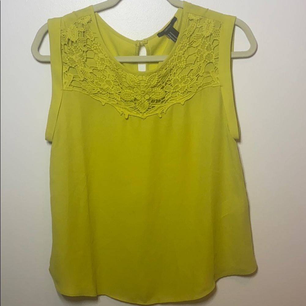 💕 3 for $55 | Brand New Never Worn Lime Blouse